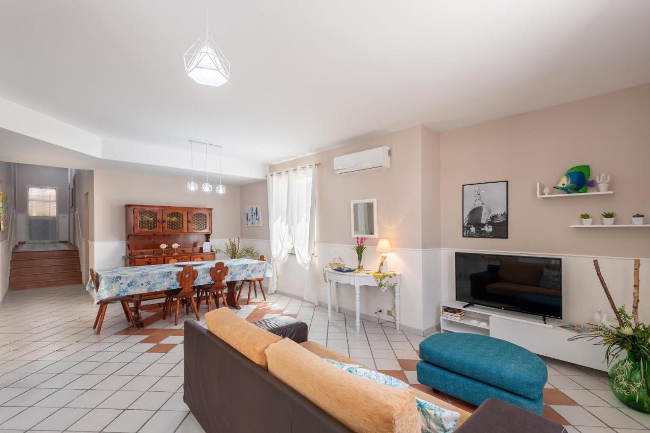 Appartamento In Villa Tulipano มาซารา เดล วัลโล ภายนอก รูปภาพ