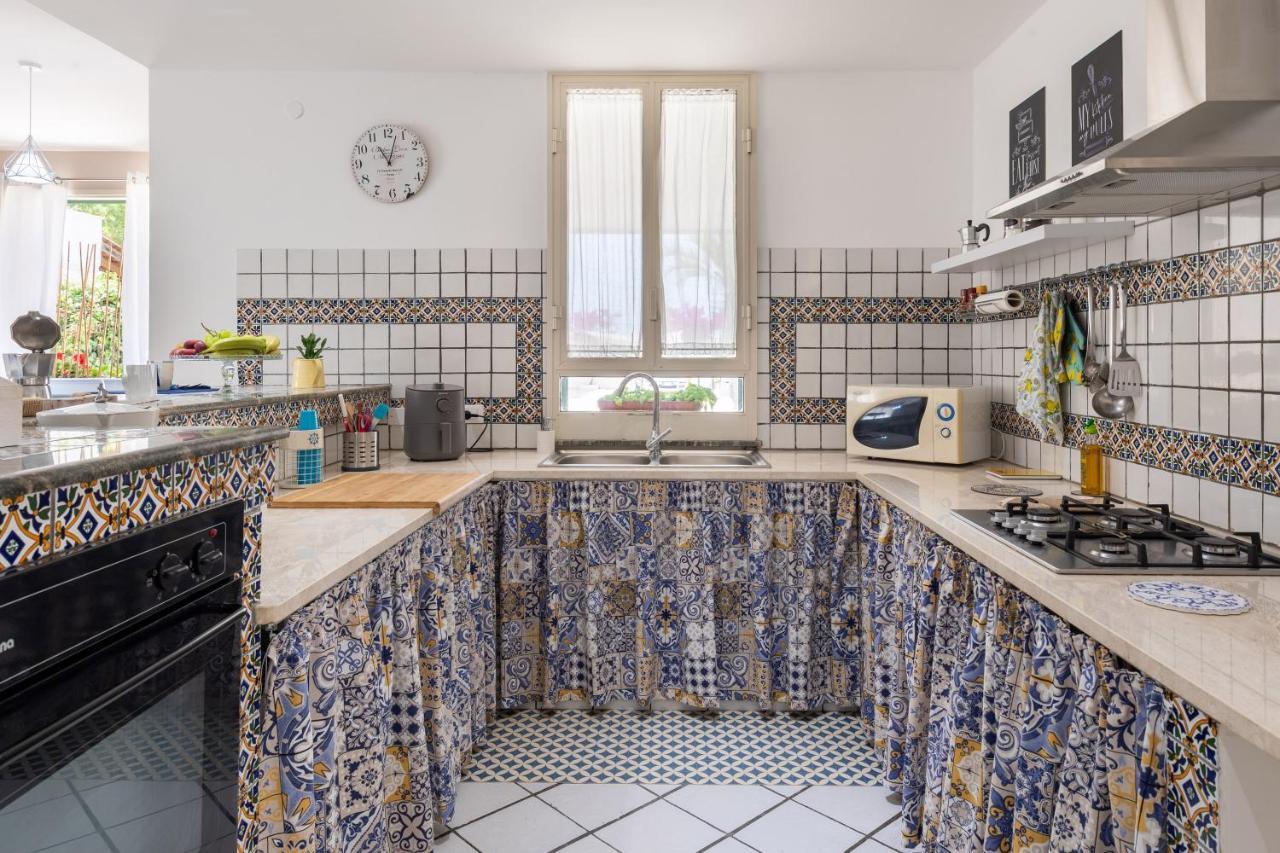 Appartamento In Villa Tulipano มาซารา เดล วัลโล ภายนอก รูปภาพ